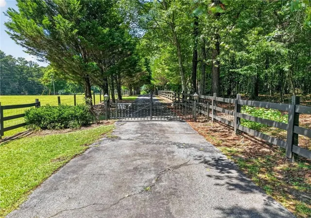 Photo 4 of Land for sale at 3333 Jonesboro Rd SE, Fairburn, GA 30213 | MLS# 7815289 | Listing updated on 2026-08-31