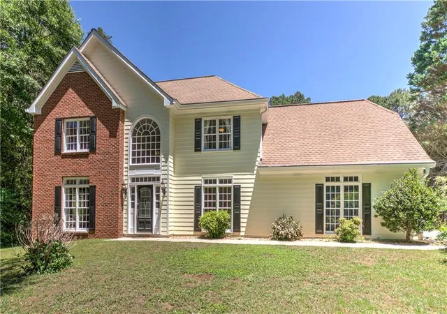 Photo 1 of Single family home for sale at 6310 Black Oak Dr, Cumming, GA 30040 | MLS# 7771436 | Listing updated on 2026-09-03