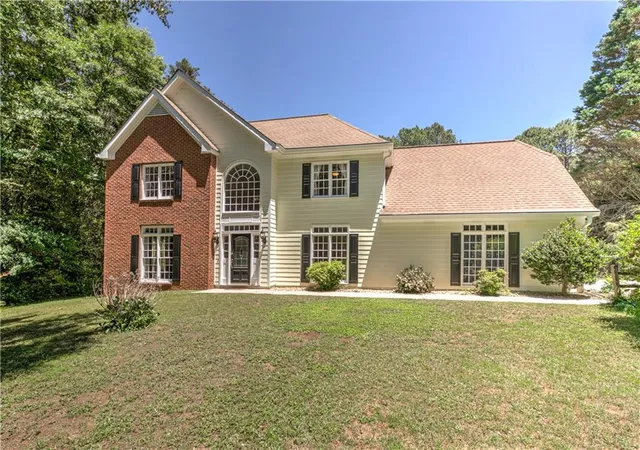 Photo 2 of Single family home for sale at 6310 Black Oak Dr, Cumming, GA 30040 | MLS# 7771436 | Listing updated on 2026-09-03