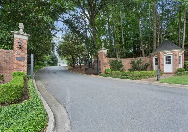 34th image of 4446 Paces Battle Nw, Atlanta, GA 30327 | MLS# 7811789