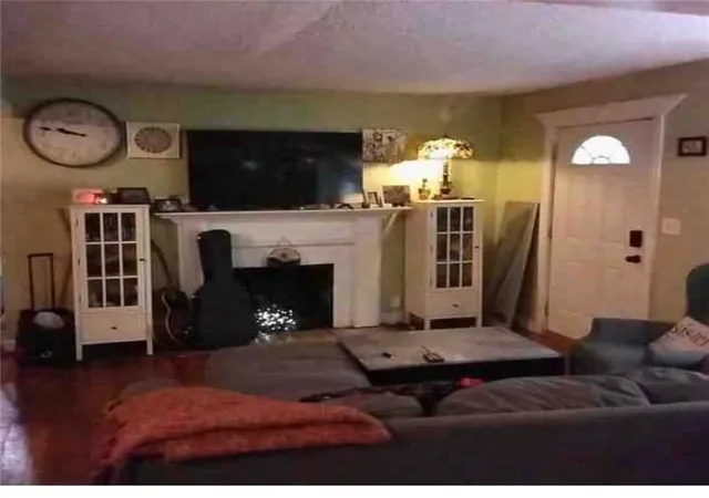 Photo 3 of Single family home for sale at 1632 Jobeth Ave Se, Atlanta, GA 30316 | MLS# 7778851 | Listing updated on 2026-09-19