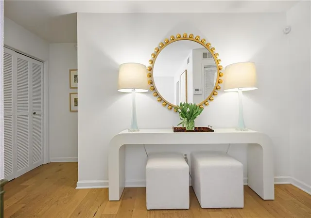 2nd image of 27 Ivy Rdg Ne, Atlanta, GA 30342 | MLS# 7824025