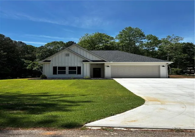 Homes for sale in Maysville, GA | 116 Valley View Dr, Maysville, GA 30558 | MLS# 7687804