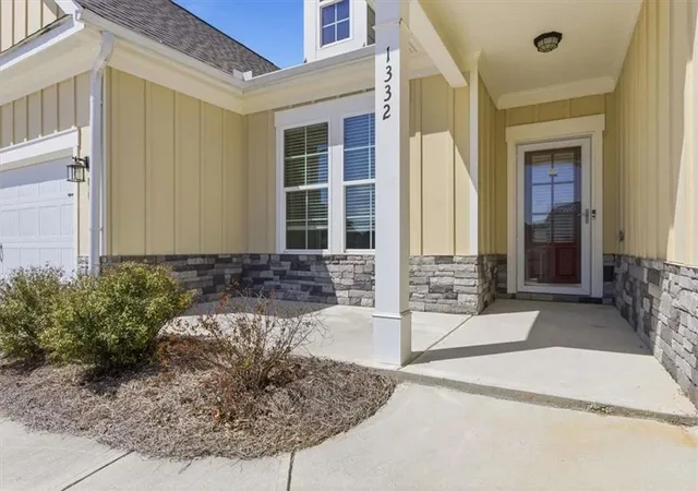 4th image of 1332 Slaton Manor Dr, Conyers, GA 30012 | MLS# 7738955