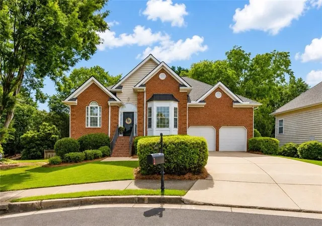 Photo 3 of Sale Pending at 215 Mamie Ct, Alpharetta, GA 30004 | MLS# 7777496 | Listing updated on 2026-08-26