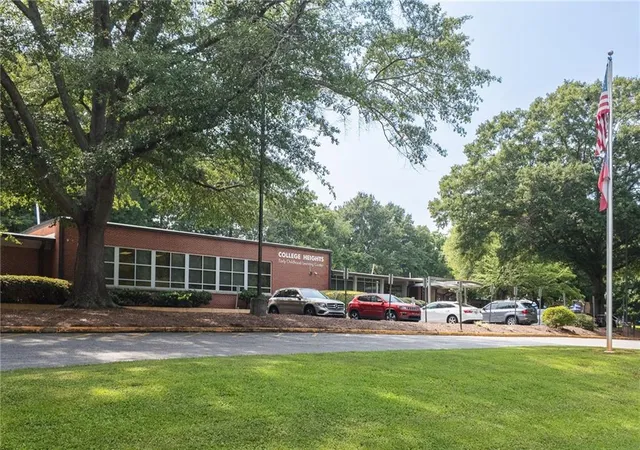 29th image of 14 Oakhurst Common Dr, Decatur, GA 30030 | MLS# 7811334