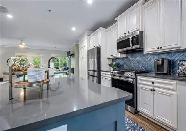 3rd image of 105 Wade Creek Rd, Alpharetta, GA 30009 | MLS# 7758764