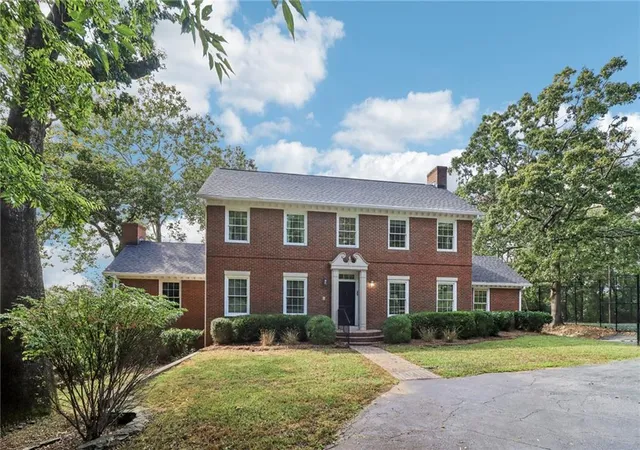 3rd image of 1441 Beaumont Dr Nw, Kennesaw, GA 30152 | MLS# 7705577