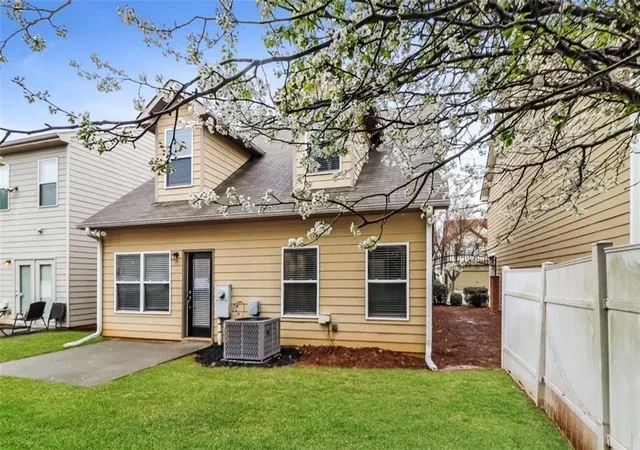 Photo 3 of Sale Pending at 14 Greenfield Dr, Dawsonville, GA 30534 | MLS# 7808115 | Listing updated on 2026-10-09