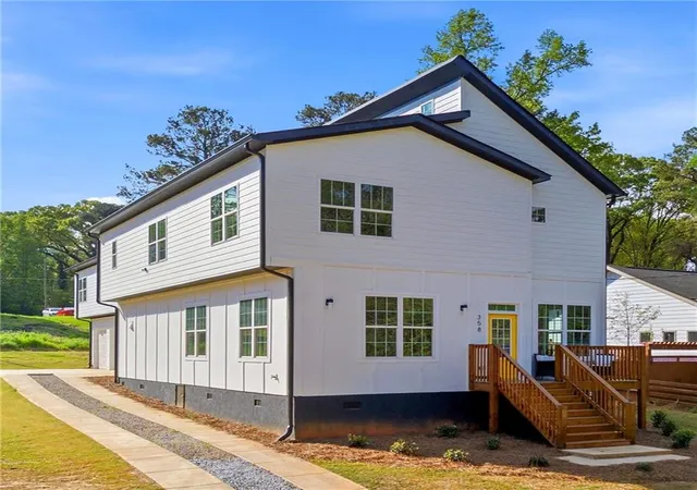 2nd image of 358 Saint Johns Ave Sw, Atlanta, GA 30315 | MLS# 7750361