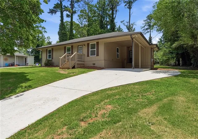 Homes for sale in Kennesaw, GA | 2269 Lakewood Dr Nw, Kennesaw, GA 30152 | MLS# 7793276