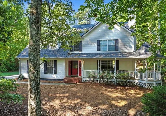 1st image of 5620 Orouke Rd, Sugar Hill, GA 30518 | MLS# 7813604