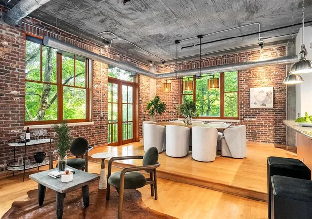 Photo 2 of Condo for sale at 3235 Roswell Rd Ne #506, Atlanta, GA 30305 | MLS# 7812699 | Listing updated on 2026-09-08