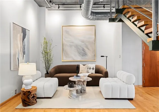 Listing Photo 1 - Condo for sale in building located at 3235 Roswell Rd Ne, Atlanta, GA 30305 - Unit #506