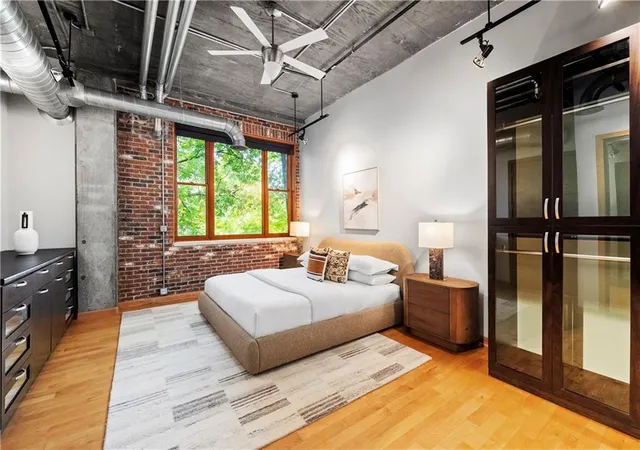 Photo 3 of Condo for sale at 3235 Roswell Rd NE #506, Atlanta, GA 30305 | MLS# 7812699 | Listing updated on 2026-10-30