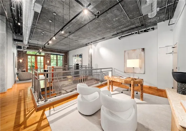 Photo 4 of Condo for sale at 3235 Roswell Rd NE #506, Atlanta, GA 30305 | MLS# 7812699 | Listing updated on 2026-10-30