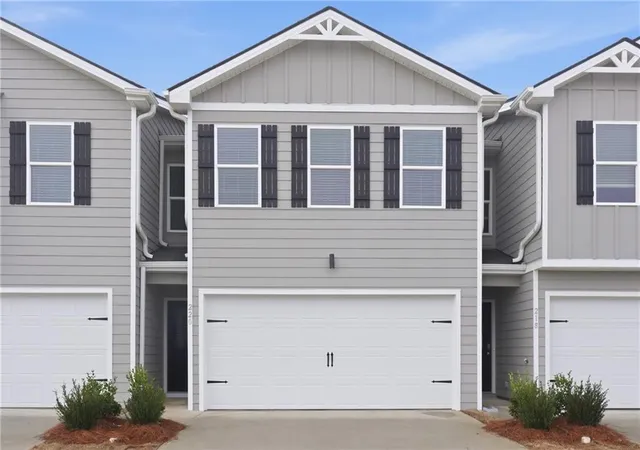 1st image of 220 Norchester Ave, Hogansville, GA 30230 | MLS# 7814622