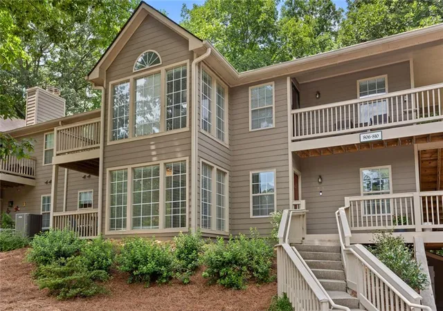 Homes for sale in Smyrna, GA | 808 Country Park Dr Se, Smyrna, GA 30080 | MLS# 7800847