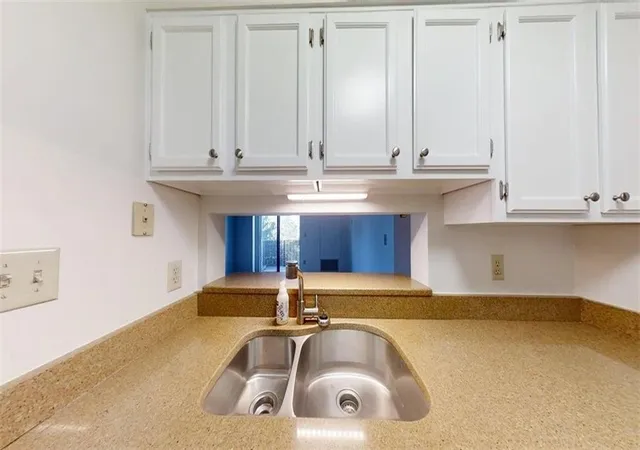 Photo 2 of Condo for sale at 300 Johnson Ferry Rd Ne #B409, Sandy Springs, GA 30328 | MLS# 7828741 | Listing updated on 2026-08-28