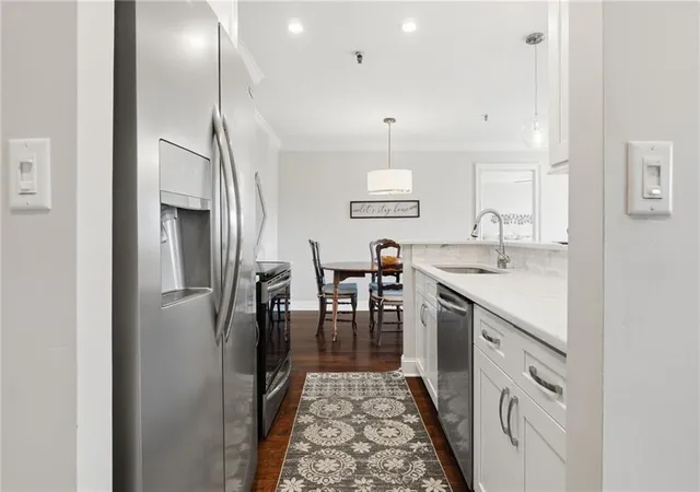 3rd image of 300 Johnson Ferry Rd #A803, Sandy Springs, GA 30328 | MLS# 7760049