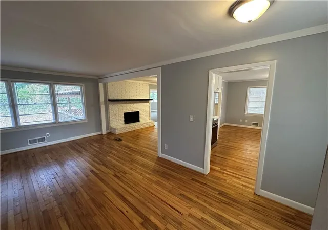 Photo 4 of Single family home for sale at 423 Center Cir, Conyers, GA 30094 | MLS# 7682099 | Listing updated on 2026-08-26