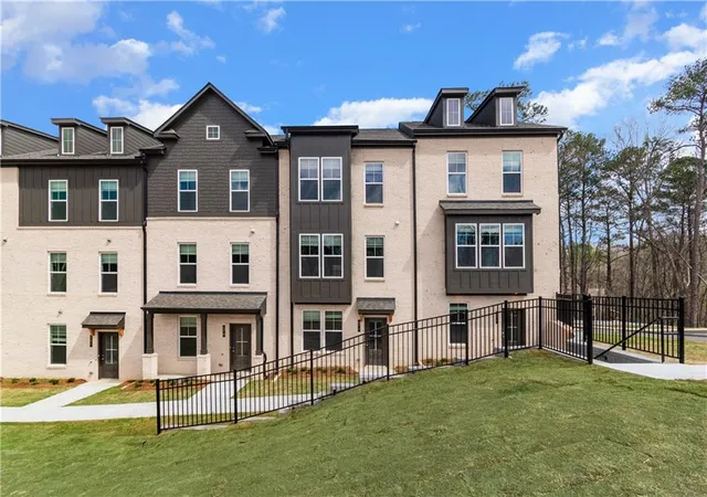 Photo 1 of Townhouse for sale at 2814 Daybreak Ln, Newnan, GA 30265 | MLS# 7820918 | Listing updated on 2026-09-01