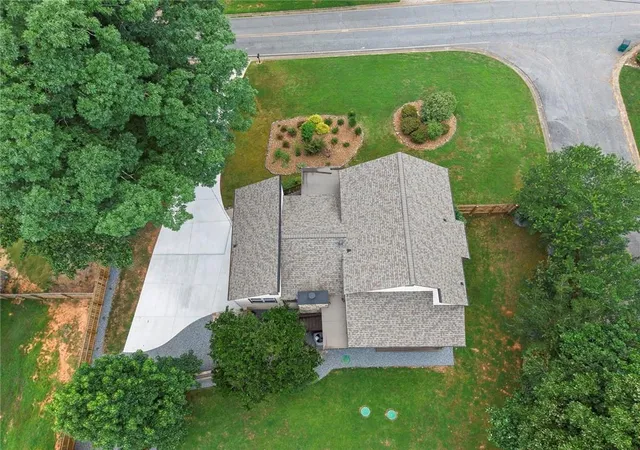 Homes for sale in Woodstock, GA | 154 W Putnam Ferry Rd, Woodstock, GA 30189 | MLS# 7797529