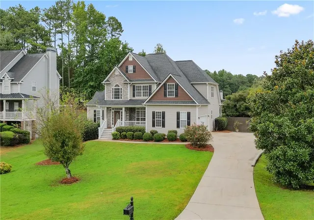 Photo 1 of Single family home for sale at 32 Lasalle Ln, Douglasville, GA 30134 | MLS# 7823907 | Listing updated on 2026-09-12