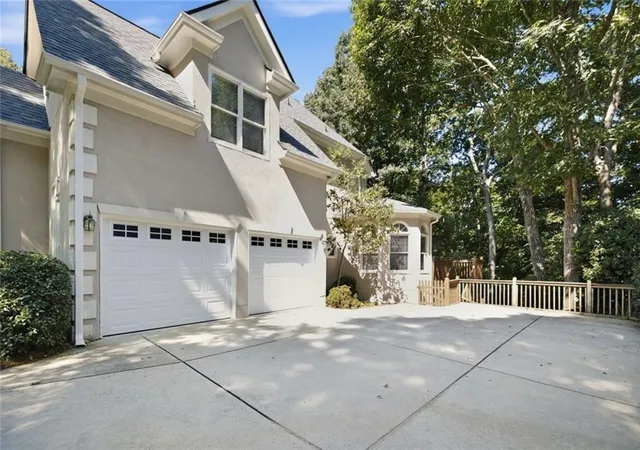 Photo 3 of Sale Pending at 865 Dockbridge Way, Alpharetta, GA 30004 | MLS# 7824476 | Listing updated on 2026-09-07