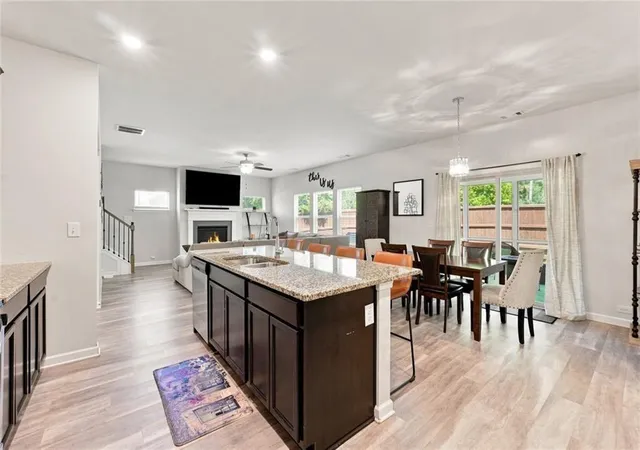 Photo 3 of Single family home for sale at 1924 Azure Grv Ct, Marietta, GA 30008 | MLS# 7820039 | Listing updated on 2026-08-31