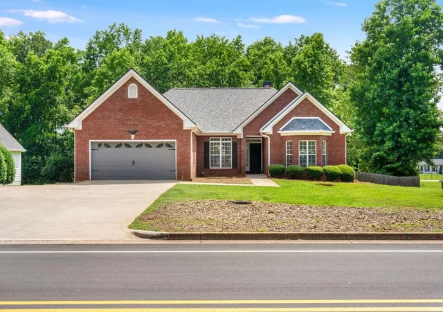 Photo 1 of Sale Pending at 3604 Maple Frg Ln, Gainesville, GA 30504 | MLS# 7781899 | Listing updated on 2026-09-04