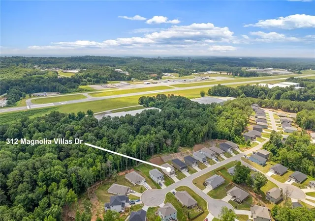 Homes for sale in Cornelia, GA | 312 Magnolia Villas Dr, Cornelia, GA 30531 | MLS# 7801517