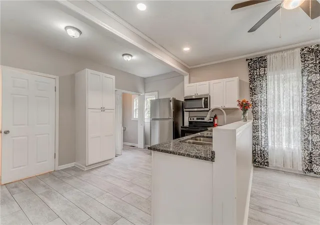 Photo 2 of Single family home for sale at 320 Shannon Rd Ne, Rome, GA 30161 | MLS# 7652327 | Listing updated on 2026-08-29