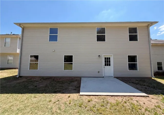 Photo 4 of Sale Pending at 2017 Sweet Bay Dr, Villa Rica, GA 30180 | MLS# 7774026 | Listing updated on 2026-10-31