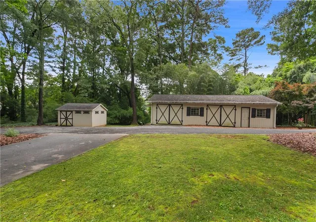 5th image of 1025 Rays Rd, Stone Mountain, GA 30083 | MLS# 7761432