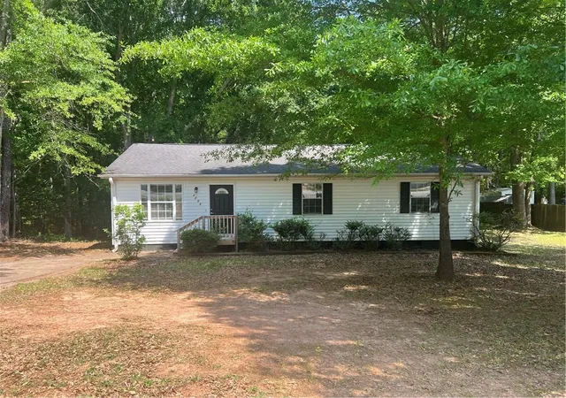 Homes for sale in Conyers, GA | 2256 Christian Cir, Conyers, GA 30013 | MLS# 7758083