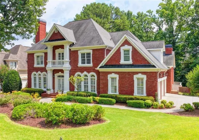 Homes for sale in Johns Creek, GA | 2200 Ascott Valley Tr, Johns Creek, GA 30097 | MLS# 7797906