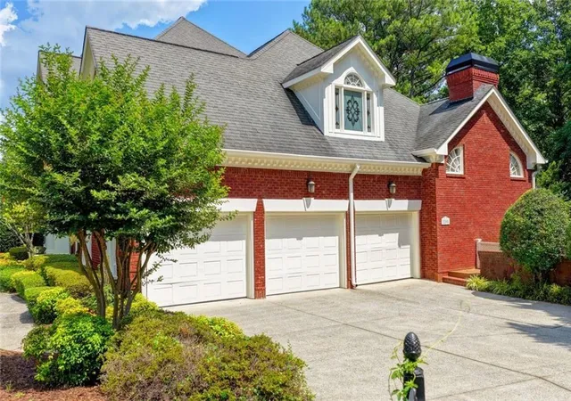 Homes for sale in Johns Creek, GA | 2200 Ascott Valley Tr, Johns Creek, GA 30097 | MLS# 7797906
