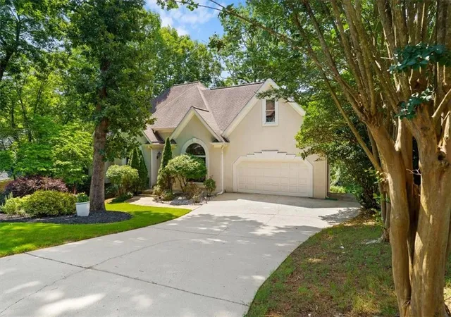 Photo 3 of Sale Pending at 2172 Major Loring Way Sw, Marietta, GA 30064 | MLS# 7802505 | Listing updated on 2026-08-22