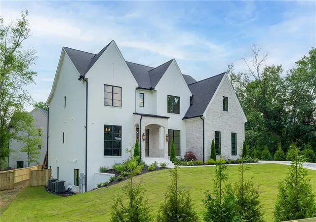 3rd image of 290 Christopher Robin Rd, Alpharetta, GA 30005 | MLS# 7769009