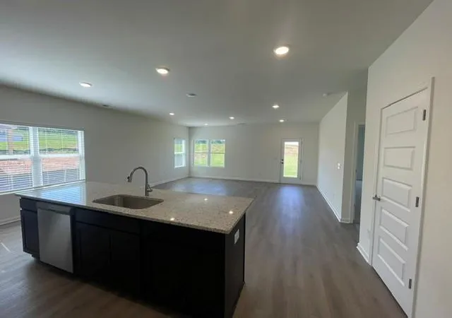 3rd image of 106 Sunflower Ln, Calhoun, GA 30701 | MLS# 7746082