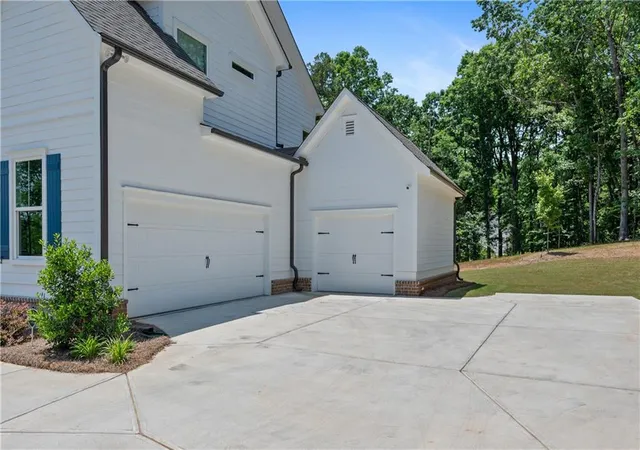 Photo 4 of Single family home for sale at 3710 Reserve Overlook (Lot 6) Way, Cumming, GA 30041 | MLS# 7626184 | Listing updated on 2026-09-20