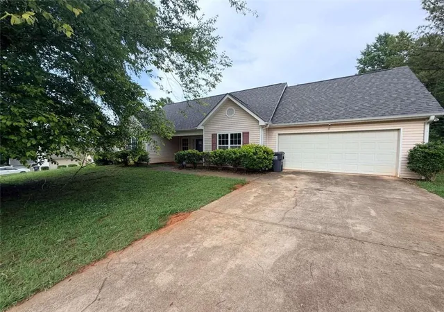 Photo 2 of Sale Pending at 50 Mote Xing Rd, Covington, GA 30016 | MLS# 7779404 | Listing updated on 2026-09-06