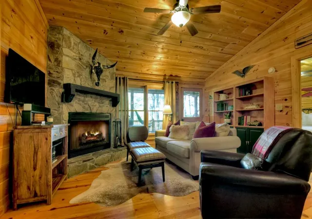 4th image of 9 Joanna Ct, Blue Ridge, GA 30513 | MLS# 7781528