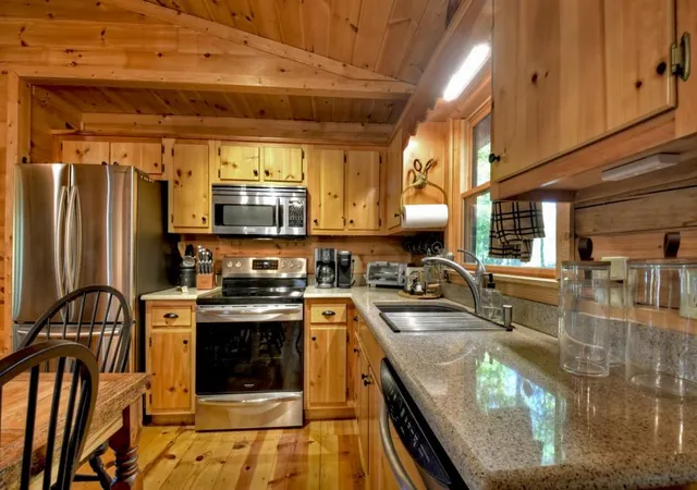 5th image of 9 Joanna Ct, Blue Ridge, GA 30513 | MLS# 7781528