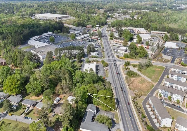3rd image of 4895 Lawrenceville Hwy Nw, Lilburn, GA 30047 | MLS# 7749533