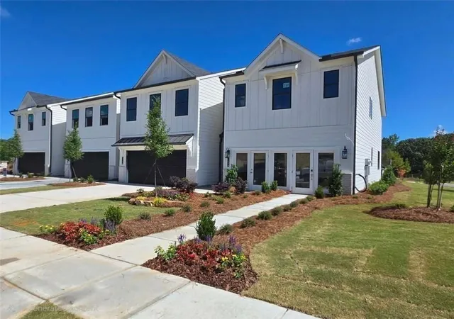 2nd image of 7465 Clover Ln #133, Flowery Branch, GA 30542 | MLS# 7824668