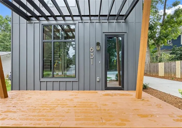 Photo 3 of Single family home for sale at 631 Flat Shls Ave, Atlanta, GA 30316 | MLS# 7813553 | Listing updated on 2026-08-09