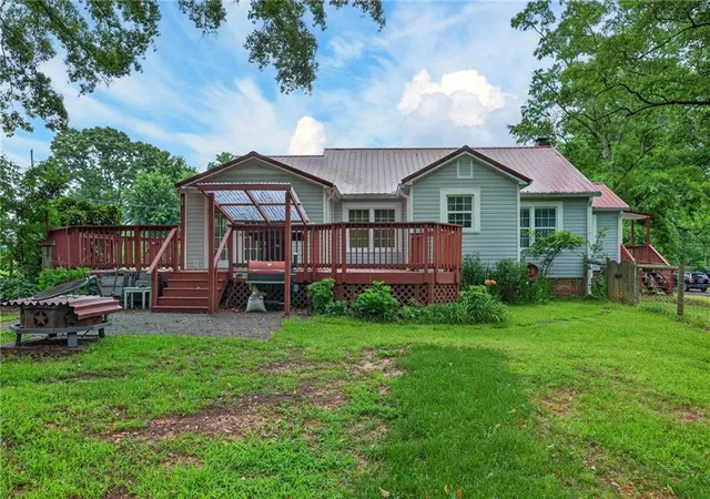 Homes for sale in Bremen, GA | 16 Garrett Ave, Bremen, GA 30110 | MLS# 7791014