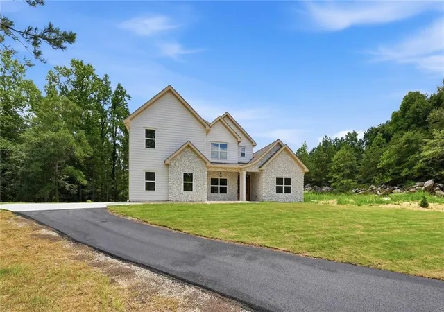 2nd image of 5137 Maroney Mill Rd, Douglasville, GA 30134 | MLS# 7797740